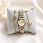 Watch with bracelets