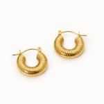 Royale Ribbed Chunky Hoop Earrings