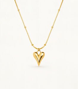 Amour Heart Pendant Gold Necklace