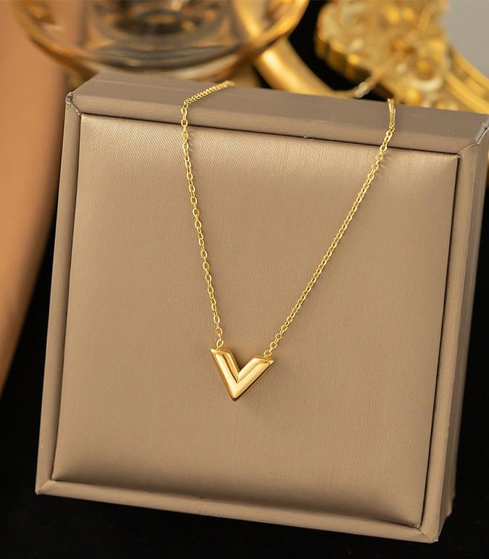 Luxe Gold V Initial Pendant Necklace